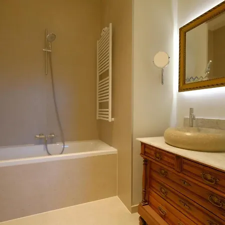 Bed & Breakfast La Maison De La Duchesse De La Valliere - Parking Prive Gratuit Bergen