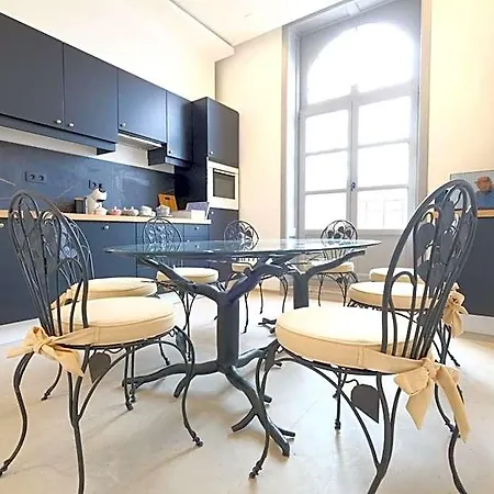 La Maison De La Duchesse De La Valliere - Parking Prive Gratuit 3* Mons