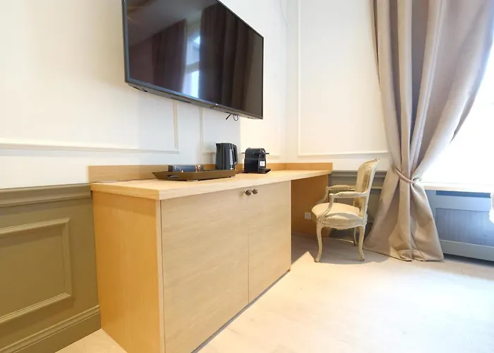 Bed & Breakfast La Maison De La Duchesse De La Valliere - Parking Prive Gratuit Mons