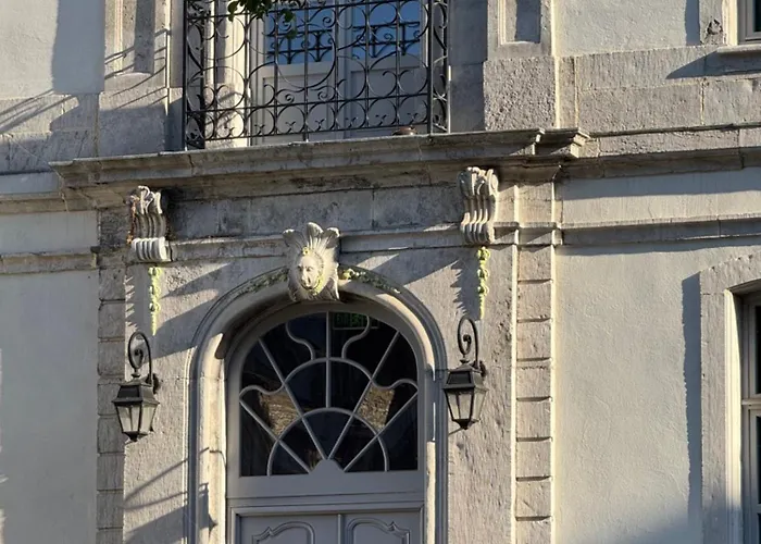 La Maison De La Duchesse De La Valliere - Parking Prive Gratuit Bed & Breakfast 3*