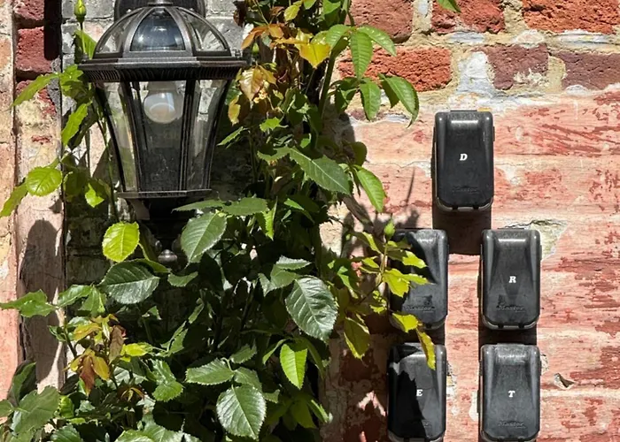 La Maison De La Duchesse De La Valliere - Parking Prive Gratuit לינה וארוחת בוקר